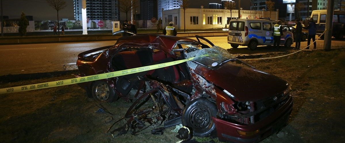 Başkentte trafik kazası: 2 ölü, 2 yaralı