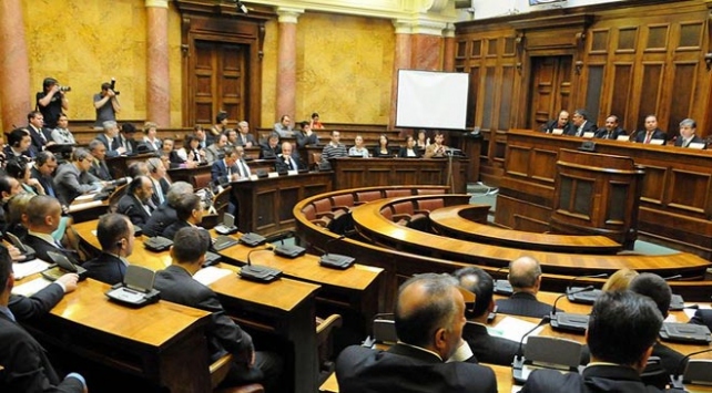 Sırbistan Meclisi’nden “soykırım” tasarısına ret