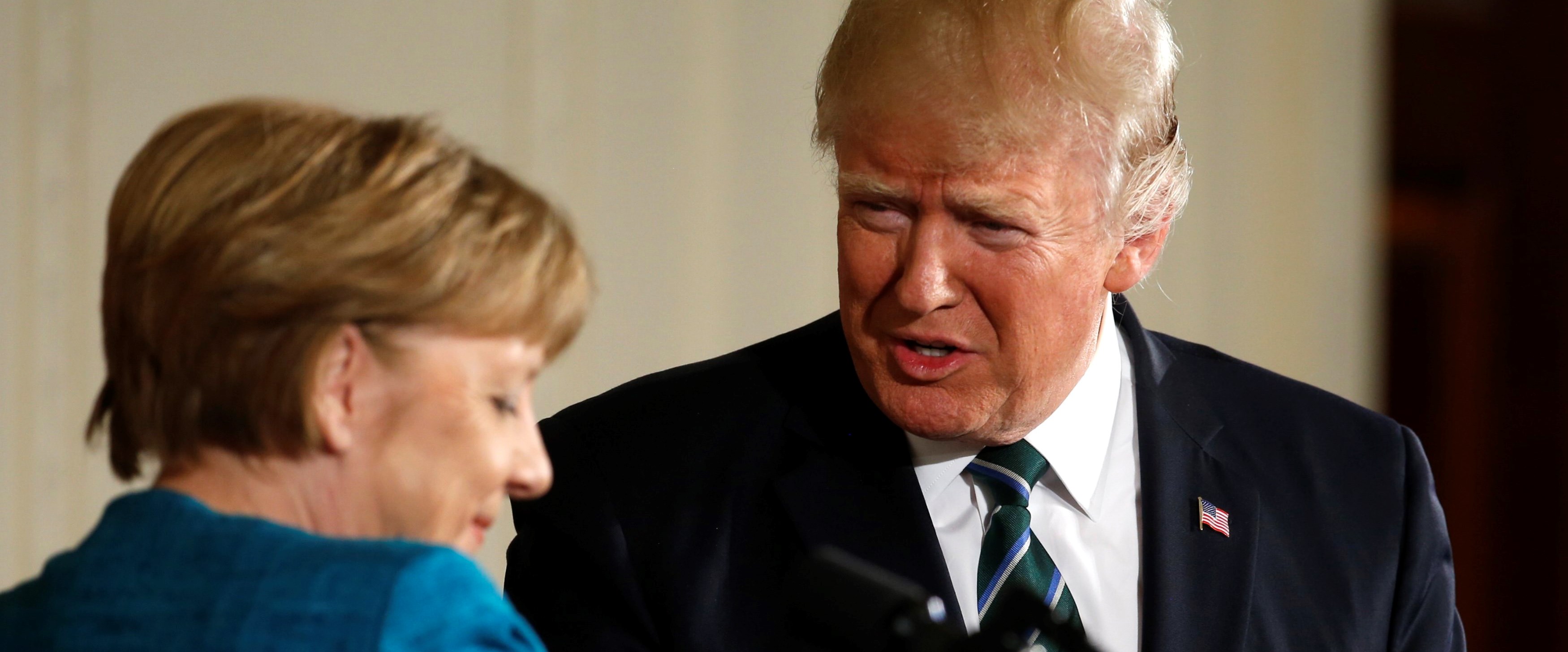 Merkel’den Trump’a ‘ticaret savaşı’ uyarısı