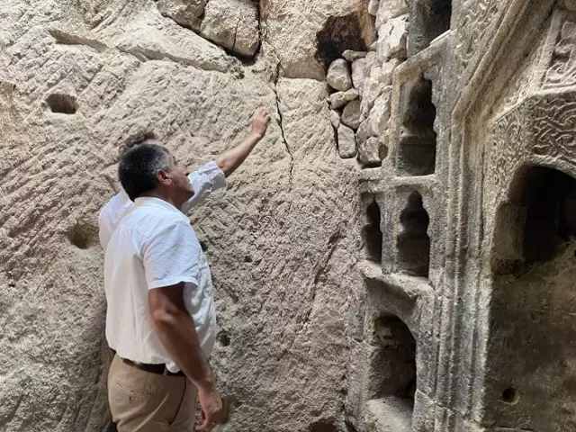Odunluk olarak kullanılan yapı 6 asırlık ibadethane çıktı