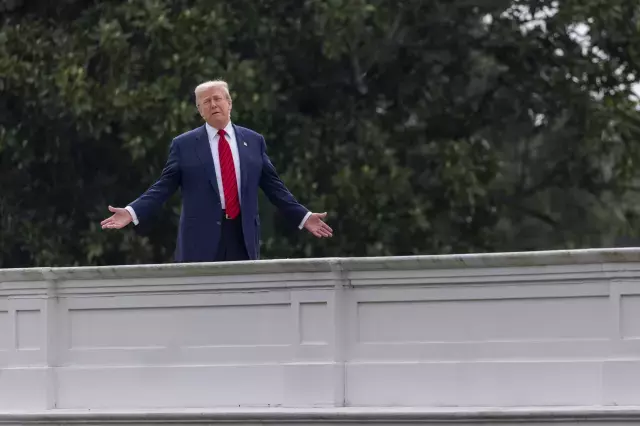 Beyaz Saray çatısına çıkan Trump'tan 'nükleer füze inşa edeceğiz' çıkışı