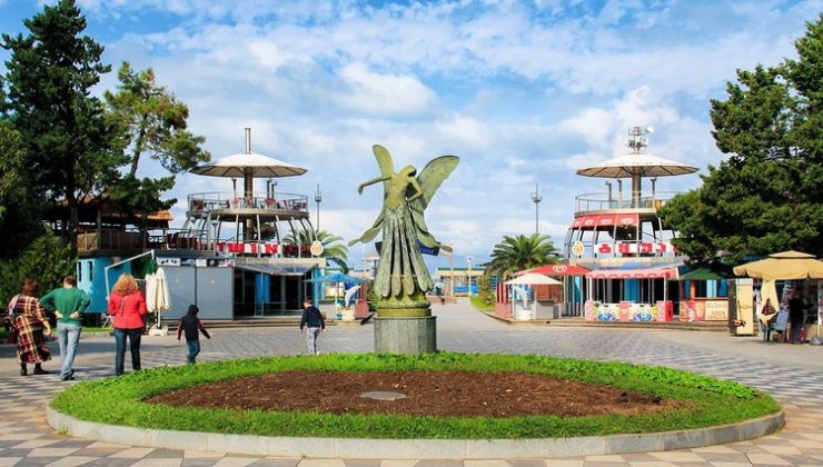 Batum Turu ile Gürcistan’ı Keşfet: En Popüler Rota